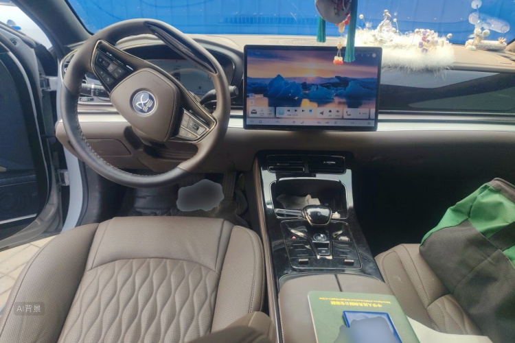 BYD Han 2024 car image #11
