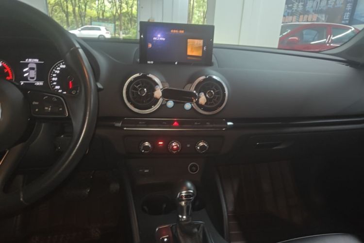 Audi A3 2019 #13 Audi A3 2019 car image #13