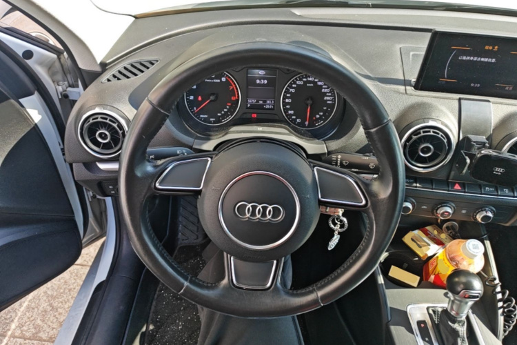 Audi A3 2016 car image #11
