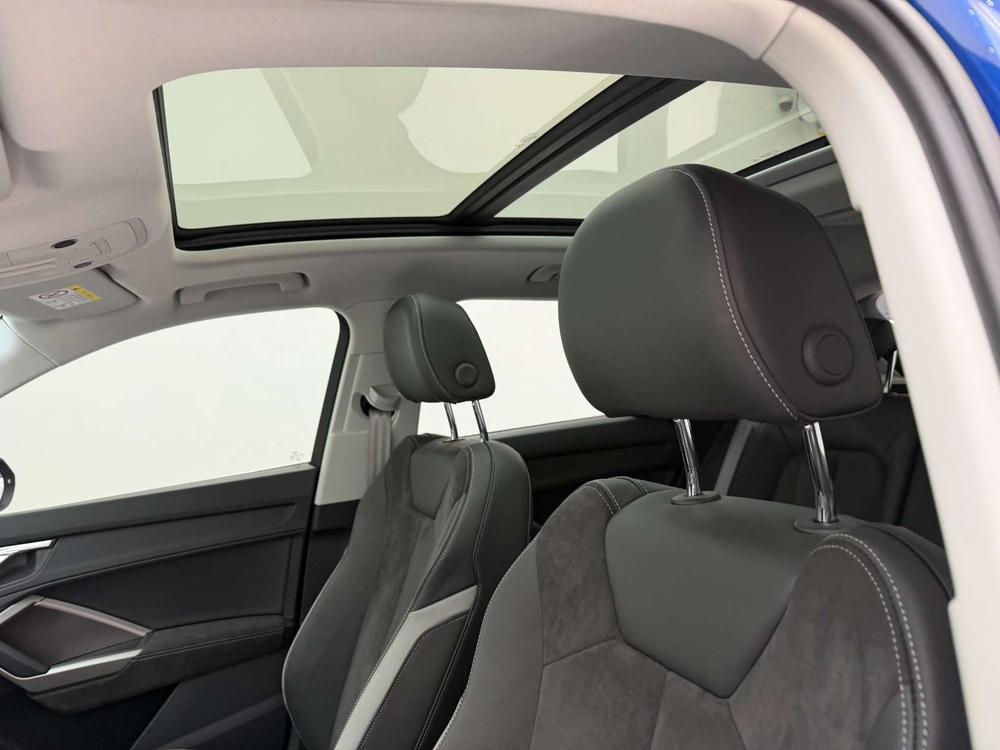 Audi Q3 2019 #23 Audi Q3 2019 car image #23