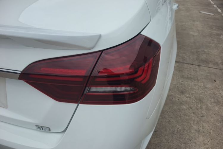 GEELY Emgrand 2021 immagine di auto #8
