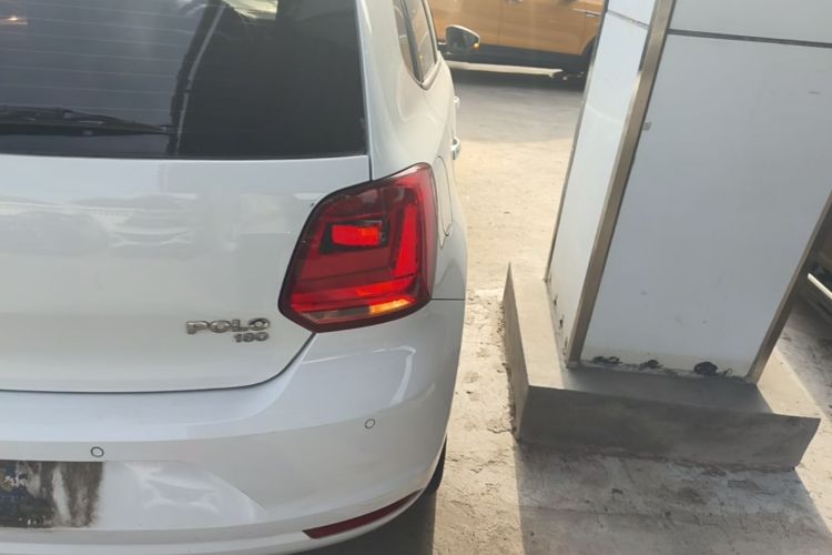 Volkswagen Polo 2019 car image #8