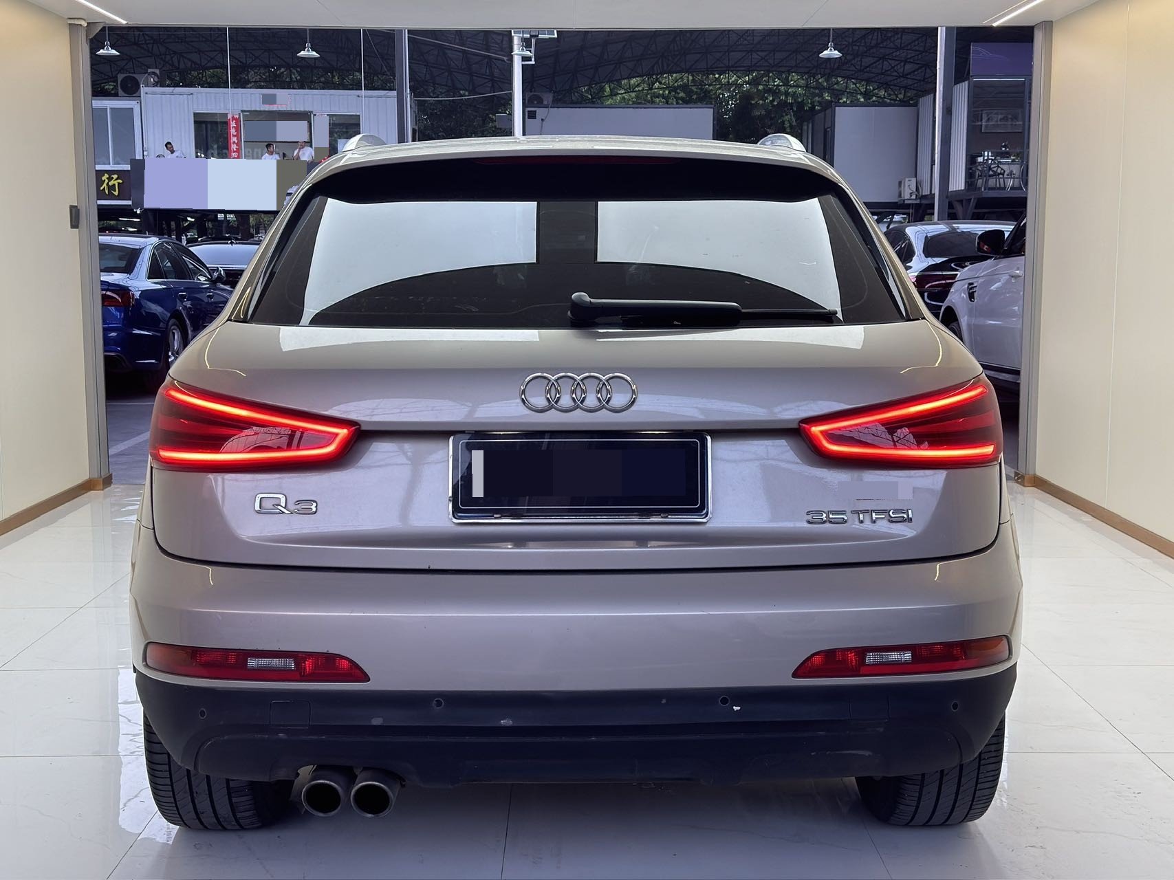 Audi Q3 2015 immagine di auto #14