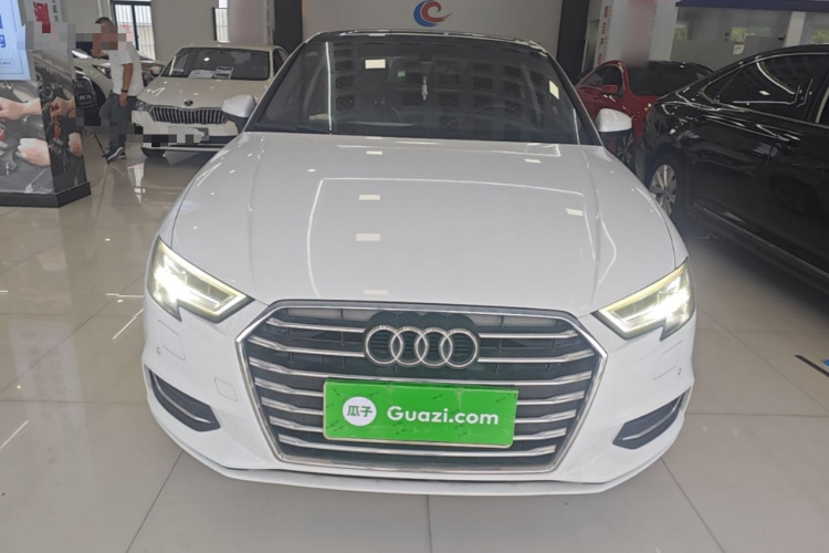 Audi A3 2017 car image #3