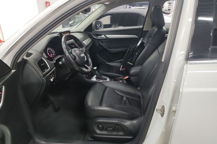 Audi Q3 2015 #15 Audi Q3 2015 car image #15