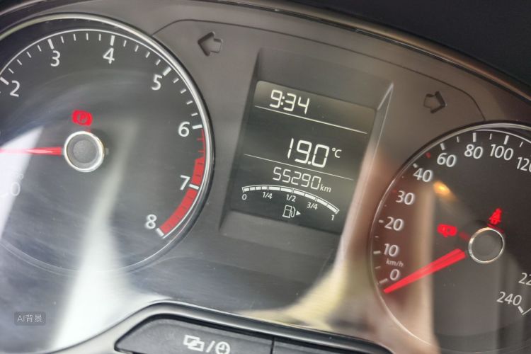 Volkswagen Polo 2018 car image #14