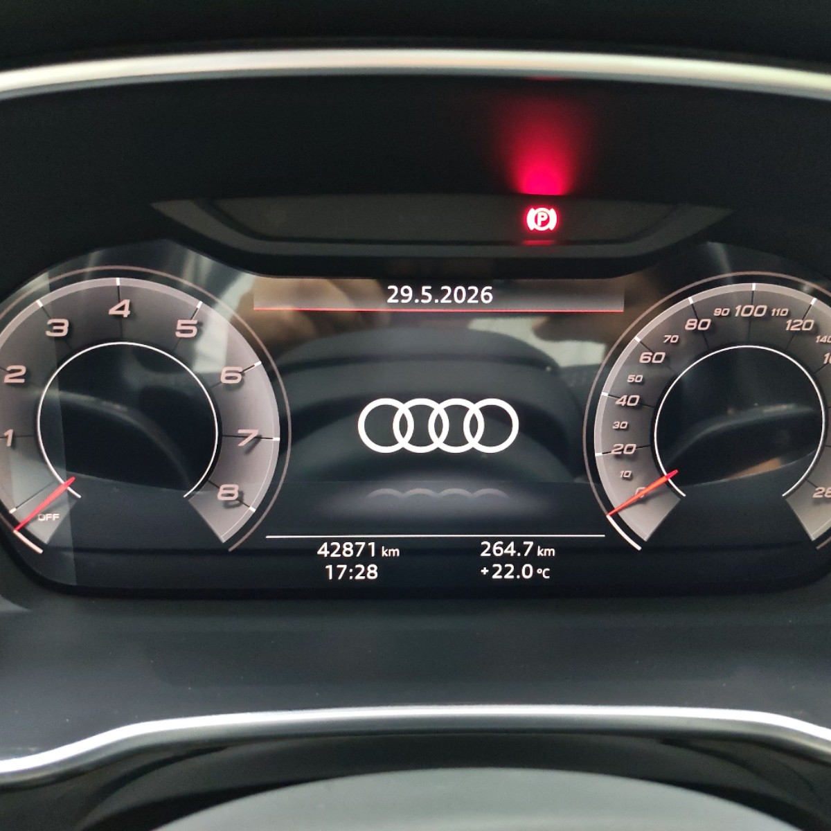 Audi Q3 2022 #8 Audi Q3 2022 صورة سيارة #8