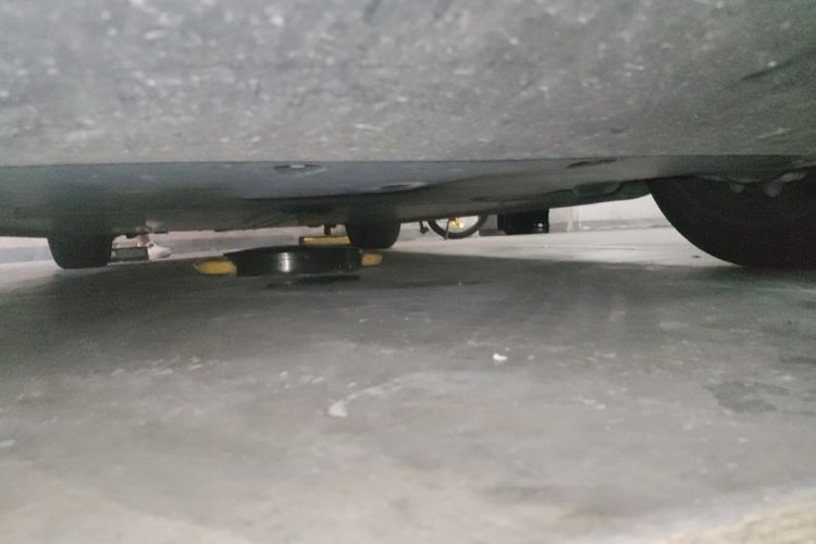 Tesla Model 3 2022 car image #19