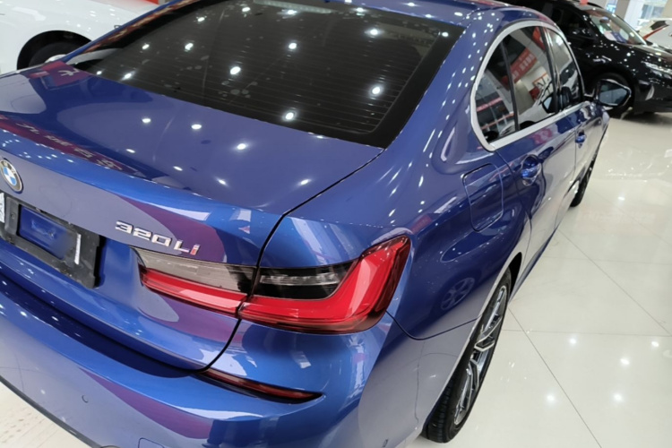BMW 3 Series 2020 imagem de carro #7