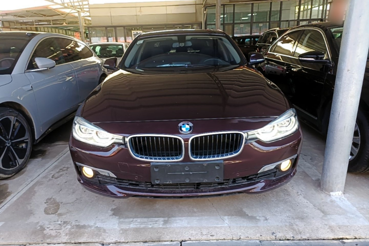 BMW 3 Series 2017 #3 BMW 3 Series 2017 car image #3