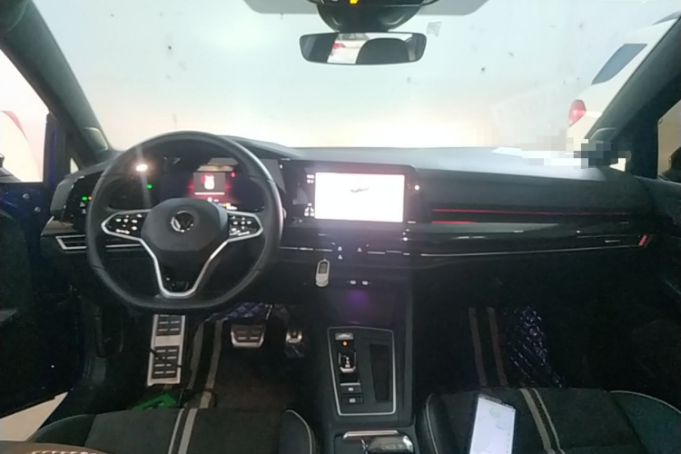 Volkswagen Golf 2020 car image #10