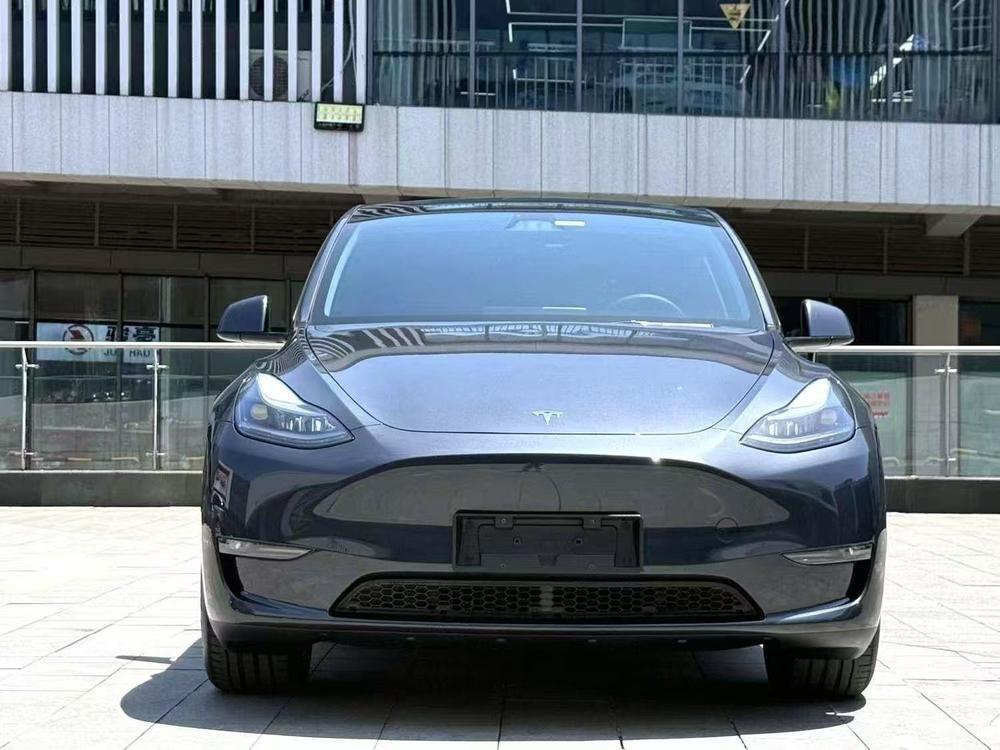 Tesla Model Y 2024 #2 Tesla Model Y 2024 car image #2