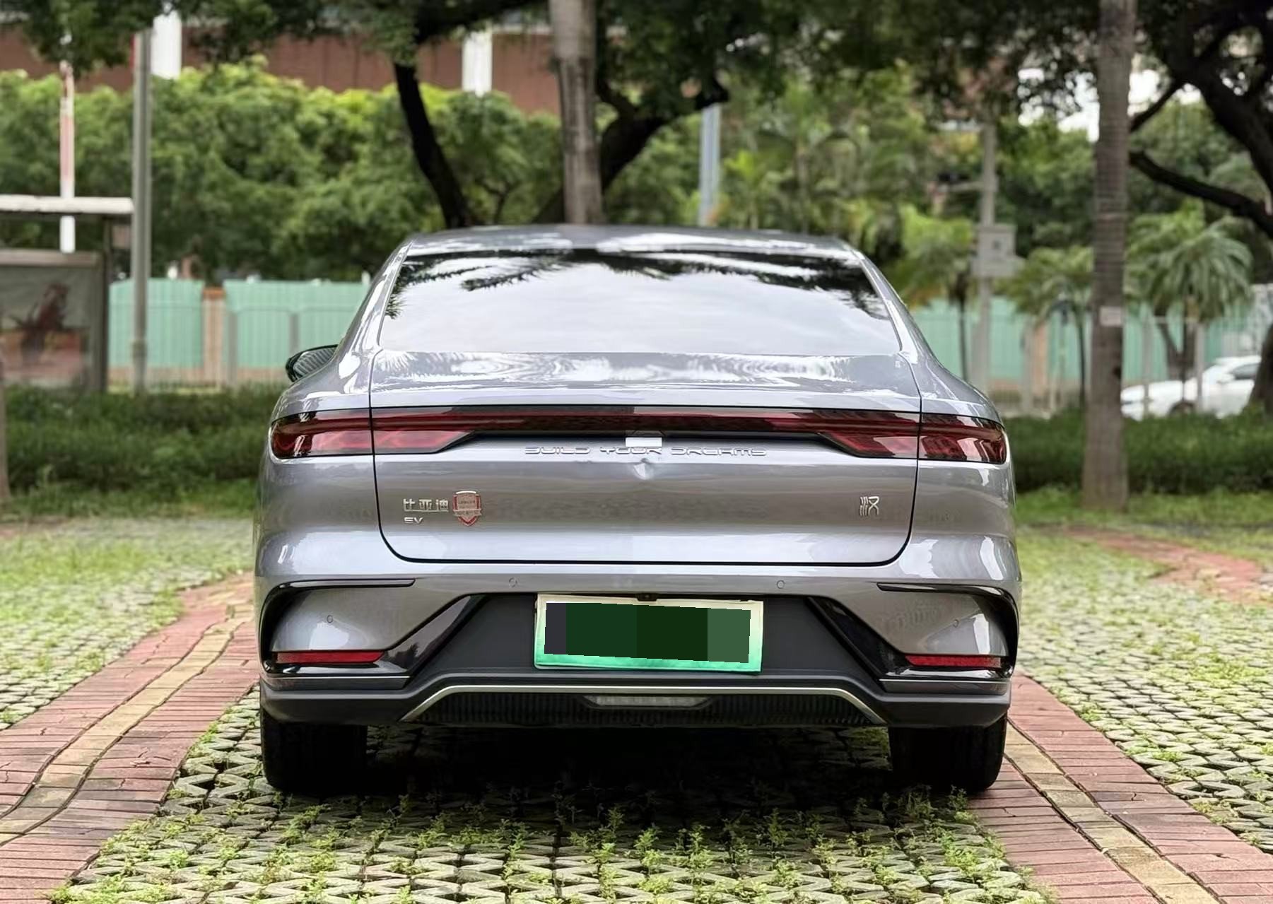 BYD Han 2023 imagem de carro #8