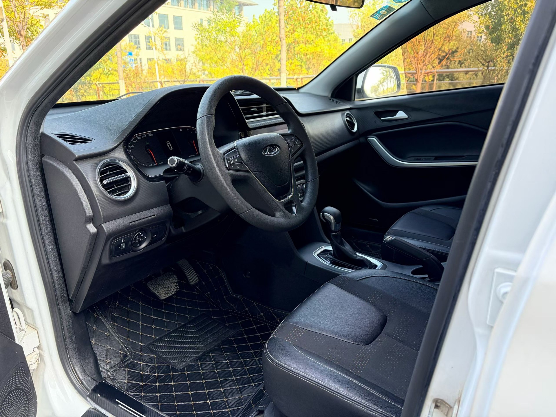 Chery Tiggo 3x 2020 صورة سيارة #8