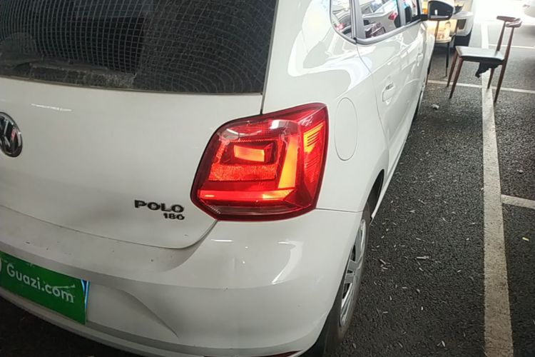 Volkswagen Polo 2019 car image #8