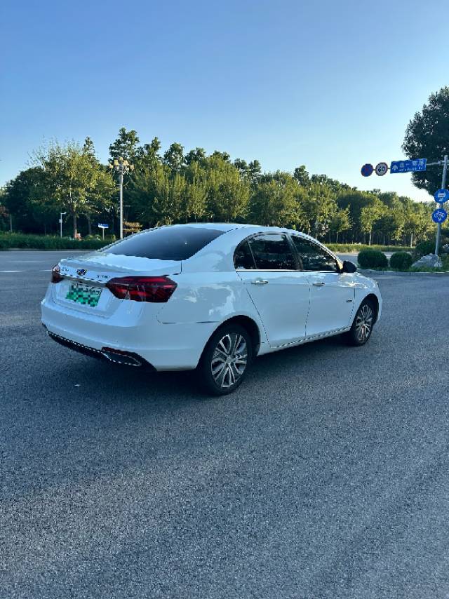 GEELY Emgrand New Energy 2018 #7 GEELY Emgrand New Energy 2018 car image #7