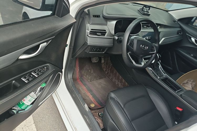 GEELY Emgrand 2021 car image #16