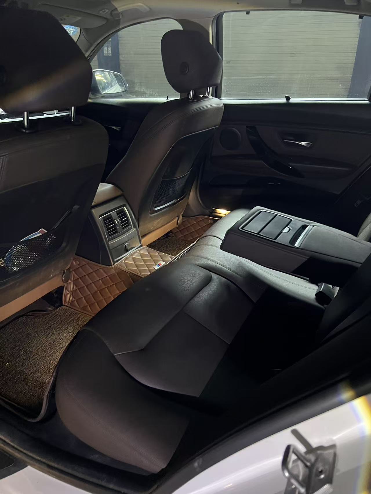 BMW 3 Series 2018 #6 BMW 3 Series 2018 car image #6