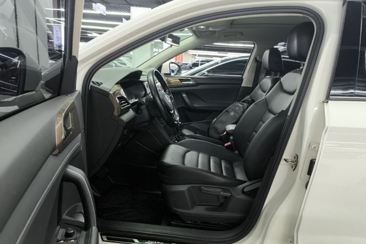 Volkswagen Tharu 2021 imagem de carro #16