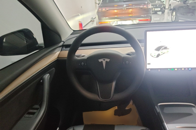 Tesla Model Y 2021 #11 Tesla Model Y 2021 car image #11