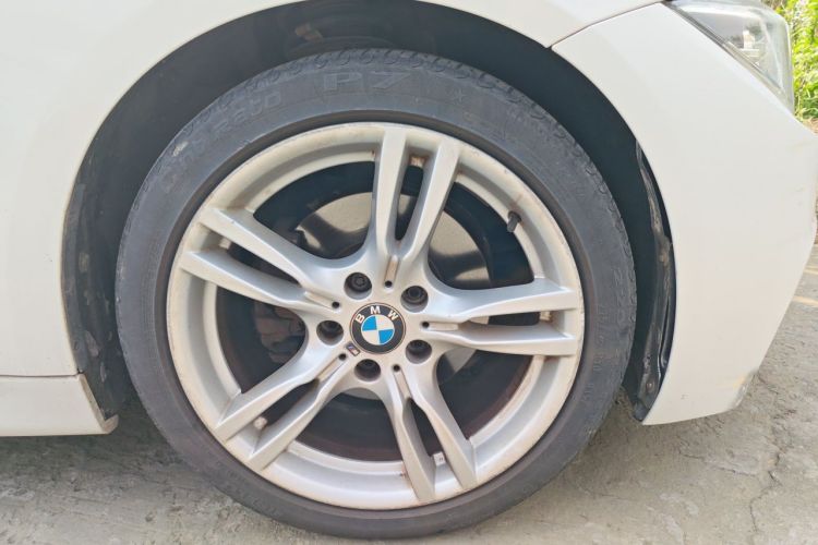 BMW 3 Series 2017 car image #6