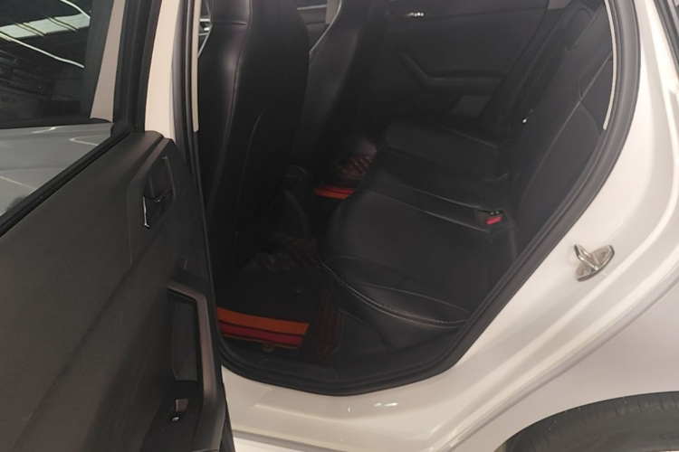 Volkswagen Polo 2023 car image #17