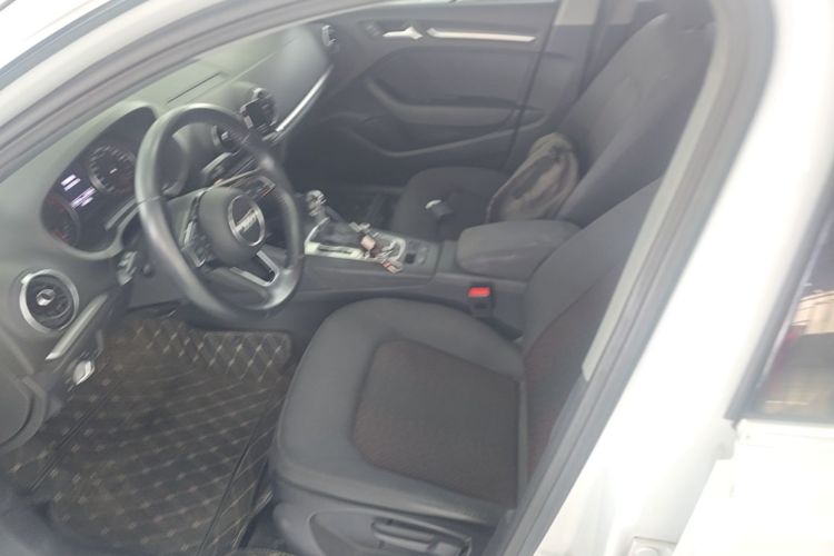 Audi A3 2018 car image #15