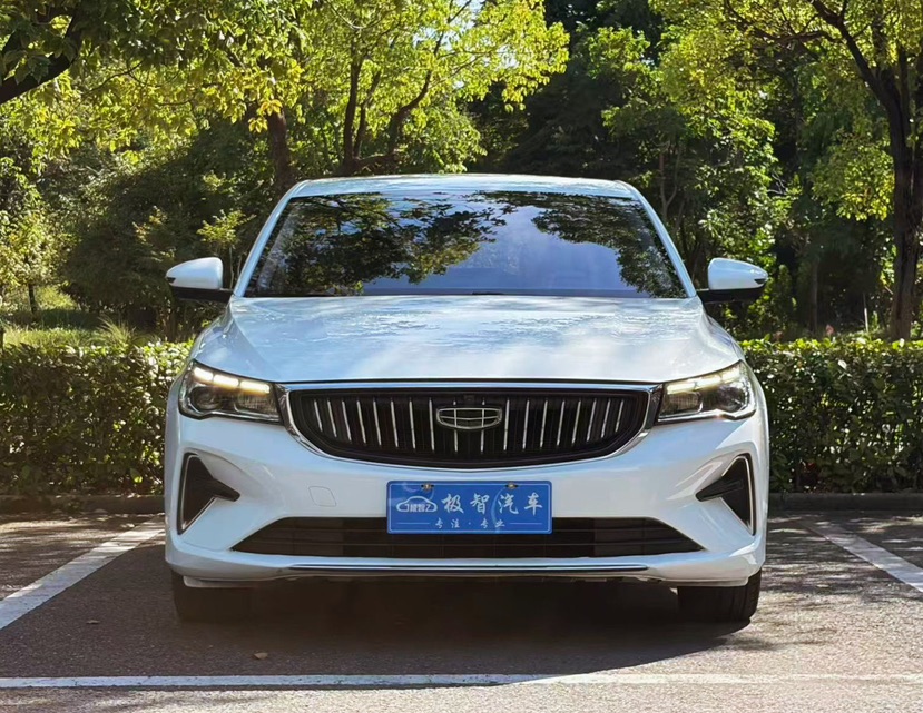 GEELY Emgrand 2022 #2 GEELY Emgrand 2022 car image #2