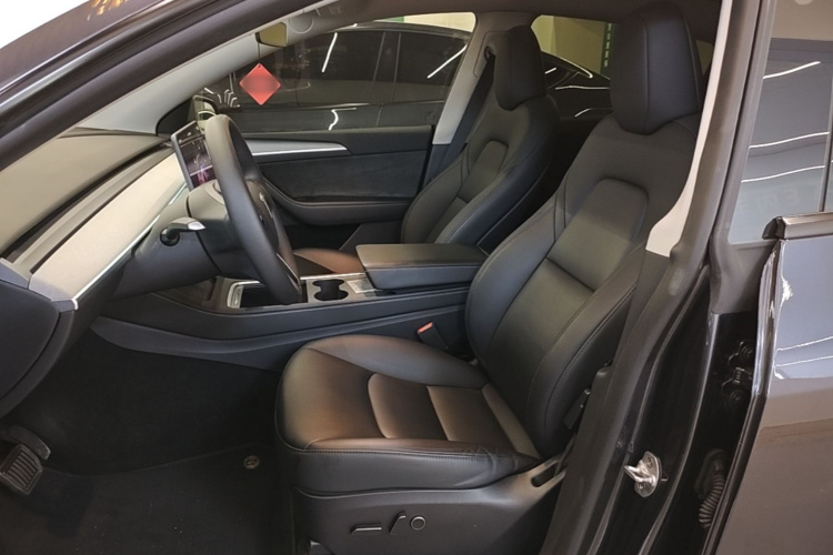 Tesla Model Y 2024 #19 Tesla Model Y 2024 car image #19