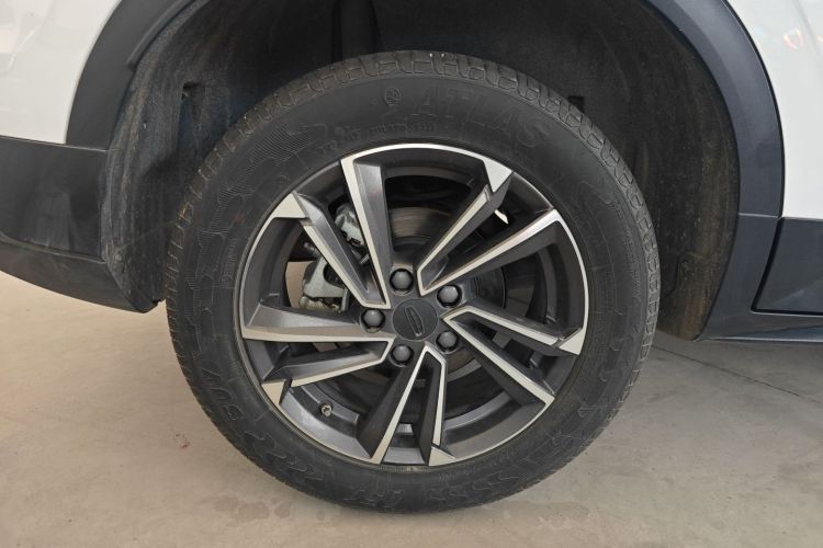 GEELY Coolray 2023 immagine di auto #10