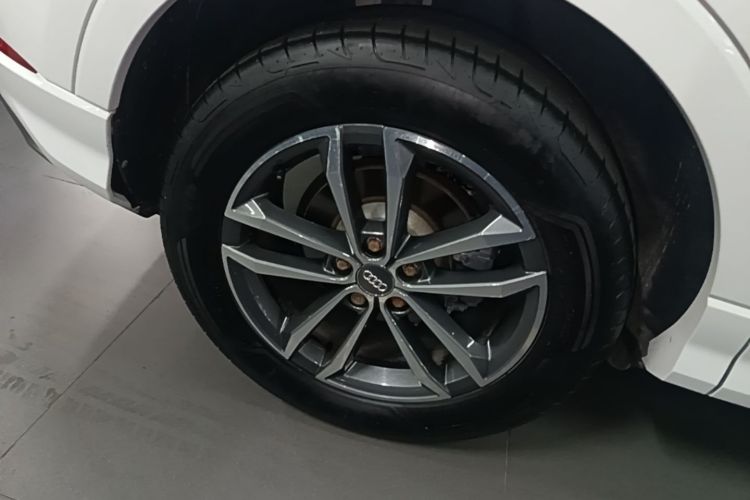 Audi Q3 2020 #10 Audi Q3 2020 صورة سيارة #10