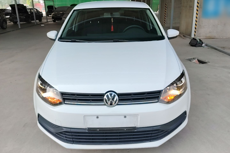 Volkswagen Polo 2017 car image #3