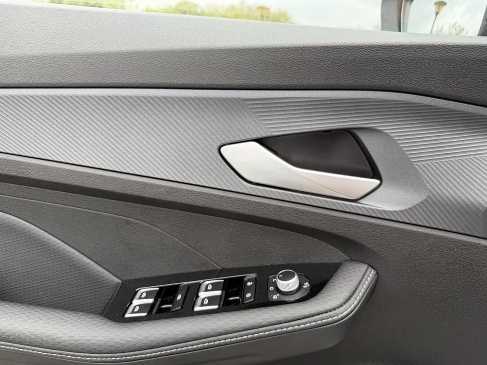 GEELY Binray 2026 #26 GEELY Binray 2026 immagine di auto #26