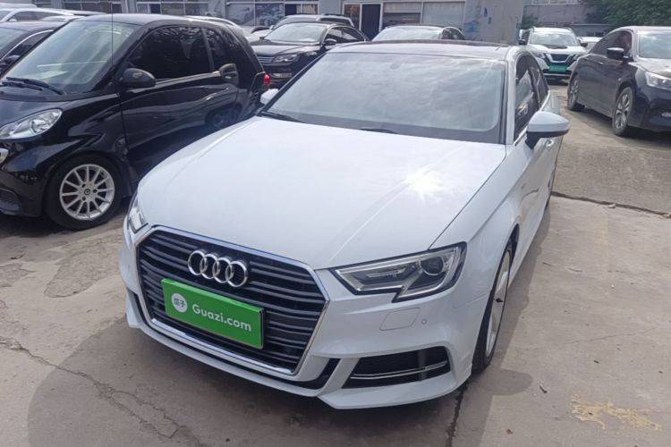 Audi A3 2017 car image #2
