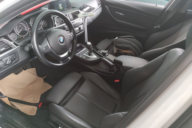 BMW 3 Series 2018 #15 BMW 3 Series 2018 car image #15