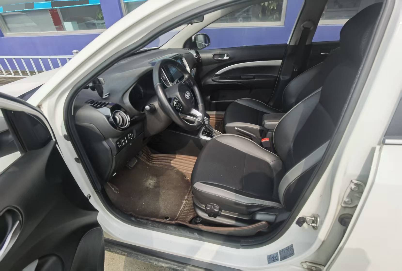 Kia KX1 2021 car image #6
