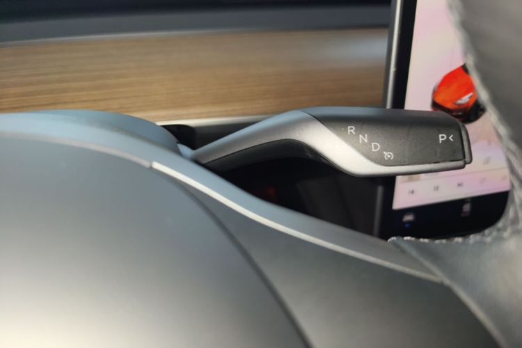 Tesla Model 3 2022 car image #14