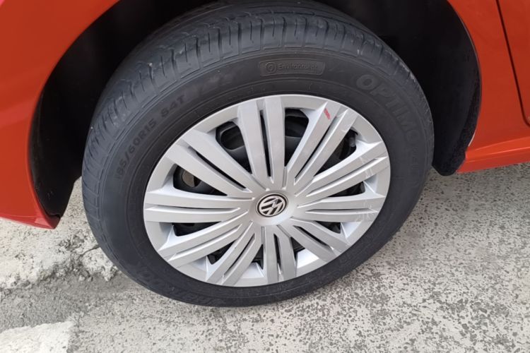 Volkswagen Polo 2019 car image #10