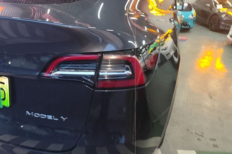 Tesla Model Y 2024 #8 Tesla Model Y 2024 car image #8