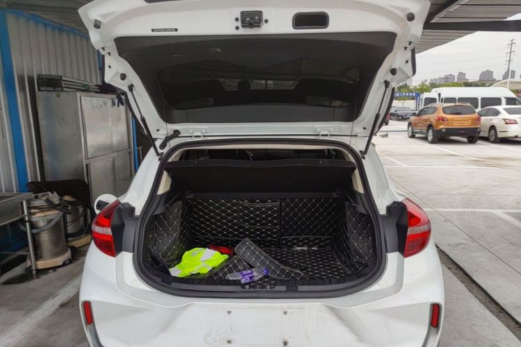GEELY Emgrand GS 2020 car image #19