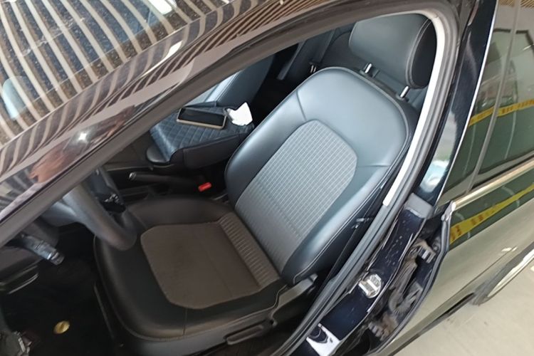 Volkswagen Santana 2018 image de voiture #15