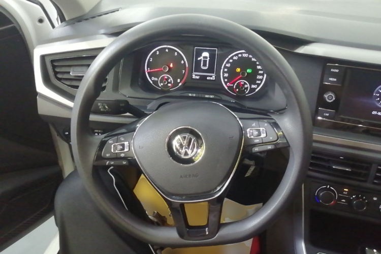 Volkswagen Polo 2019 #11 Volkswagen Polo 2019 car image #11