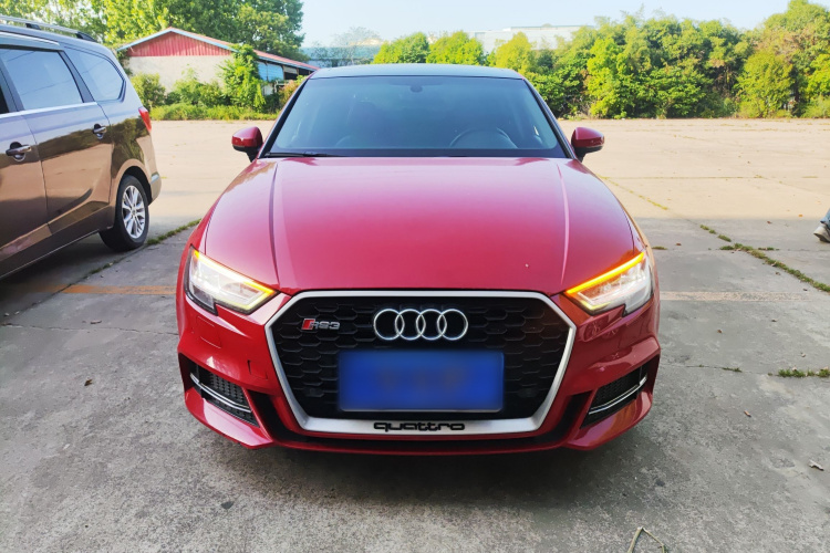 Audi A3 2019 car image #3