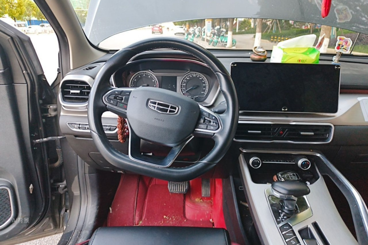 GEELY Coolray 2022 car image #12
