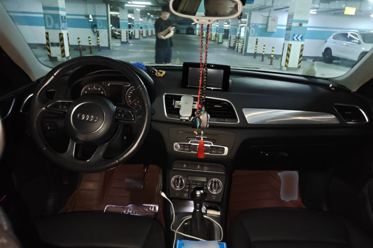 Audi Q3 2015 #7 Audi Q3 2015 car image #7