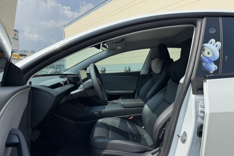 Tesla Model 3 2025 #14 Tesla Model 3 2025 car image #14