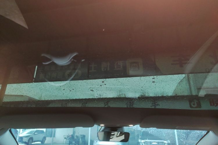 Tesla Model 3 2022 car image #18