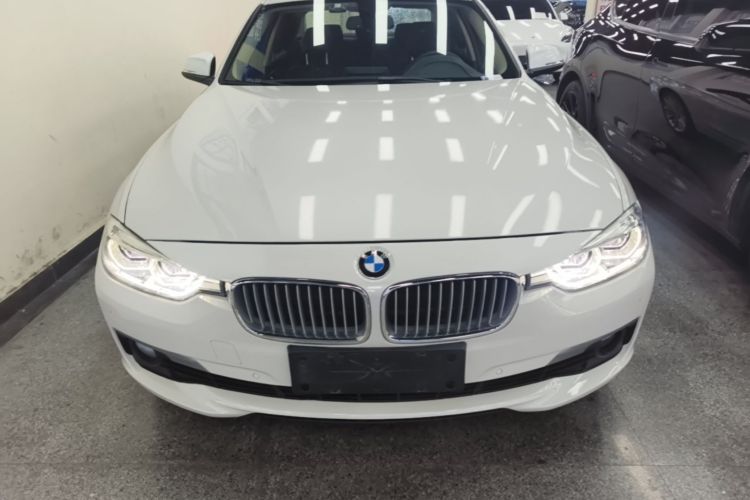 BMW 3 Series 2018 #3 BMW 3 Series 2018 car image #3