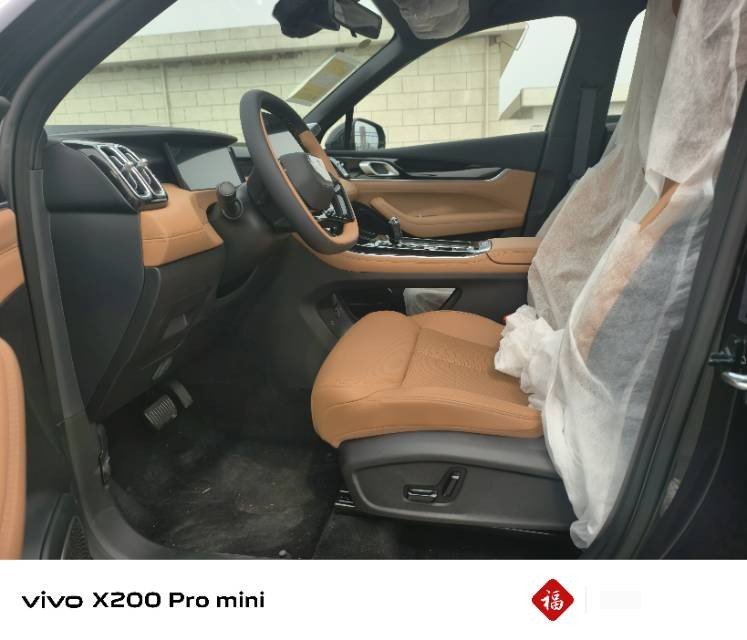 GEELY Boyue L 2026 car image #6