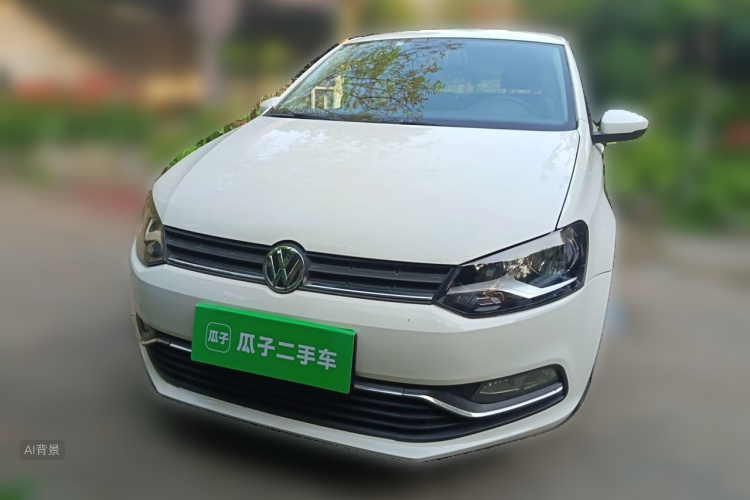 Volkswagen Polo 2015 car image #3